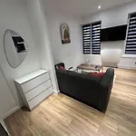 F2 Centre-Ville Netflix, Disney Plus